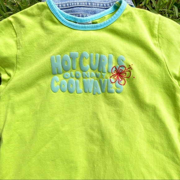 Early 2000s Old Navy Tee 🍏 - Picture 12 of 16